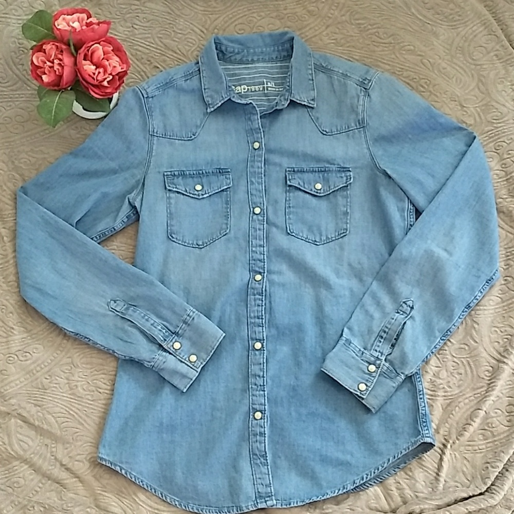 GAP Blue Button Down Shirt for Women